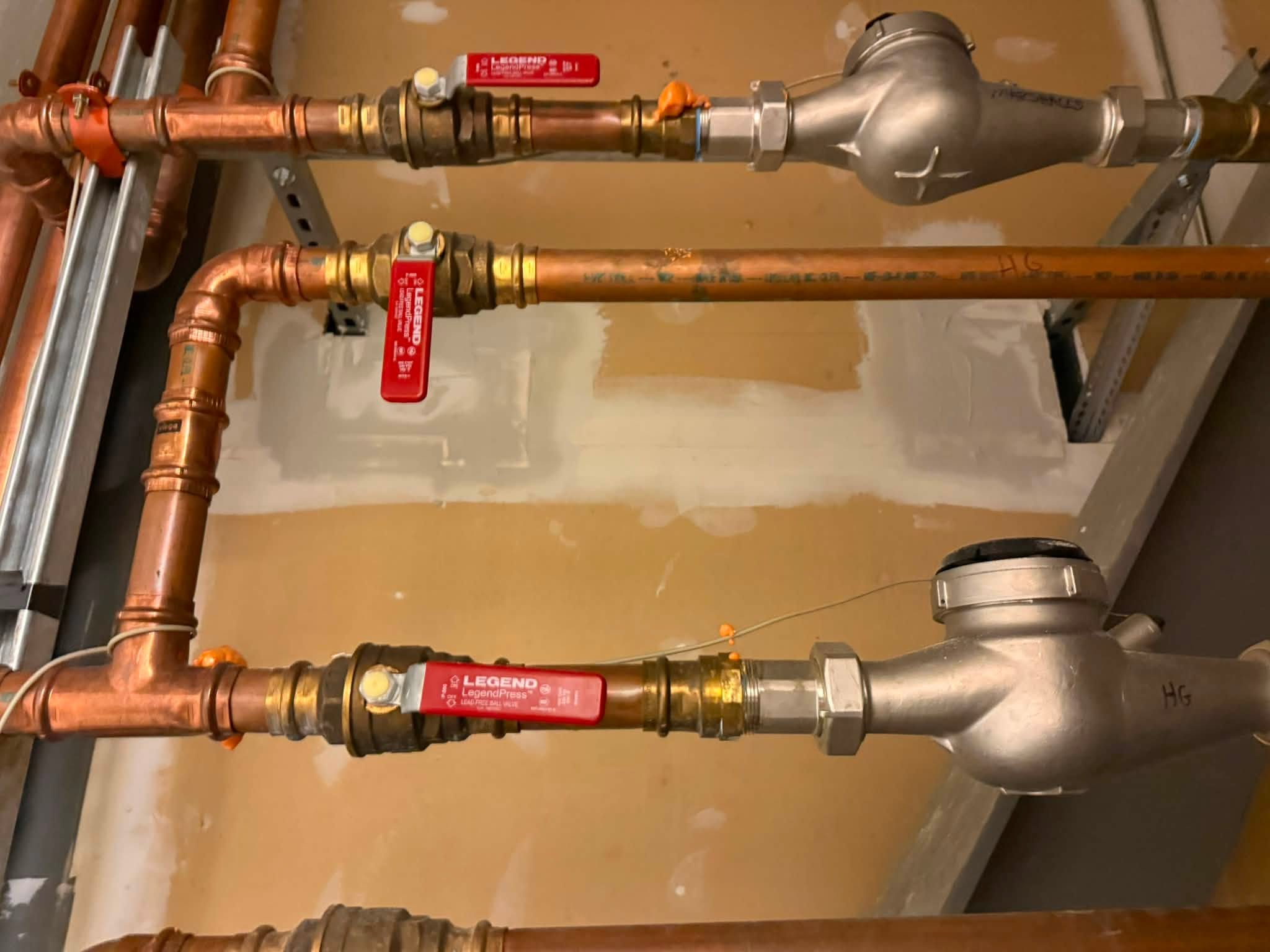 Copper press-fit pipe and shutoff valve installation